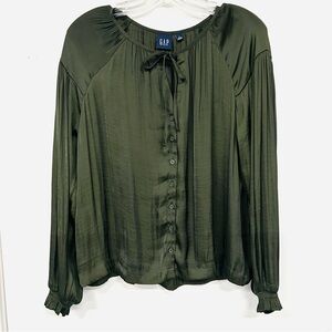 Gap dark green long sleeve sateen blouse Medium Poetcore Feminine Office
